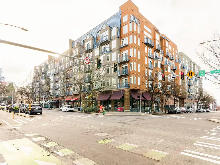2414 1st Ave #320 — Photo 34