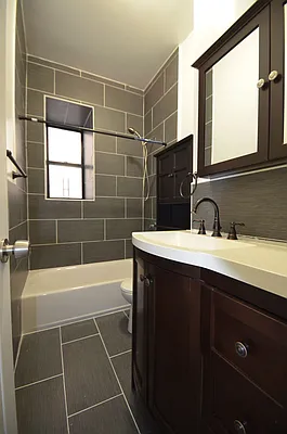 Rented by CITY SKYLINE REALTY INC | media 15