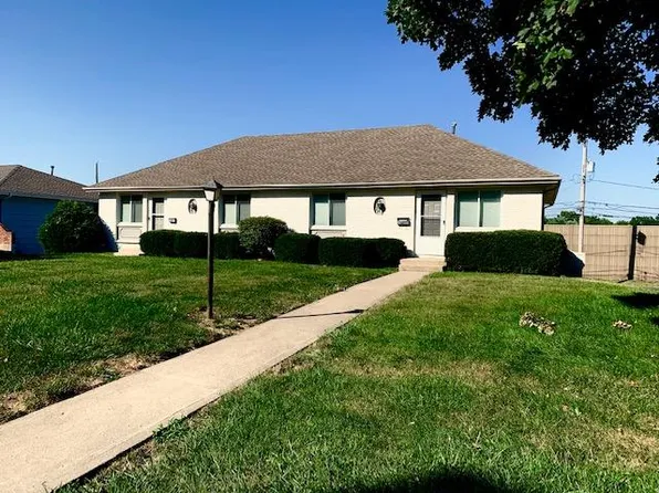 9327 Ballentine St, Overland Park, KS 66214