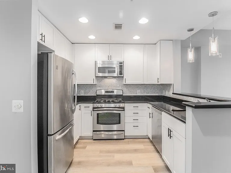 3600 Glebe Rd #716W — Photo 10