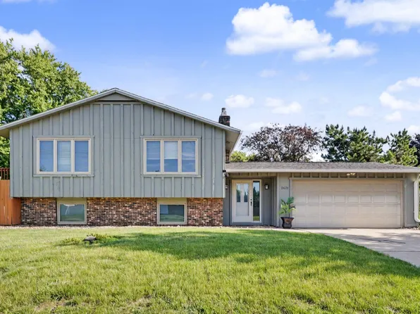 2621 W 4th St, Cedar Falls, IA 50613
