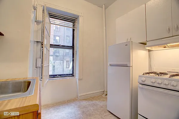 Rented by Citi Habitats | media 7