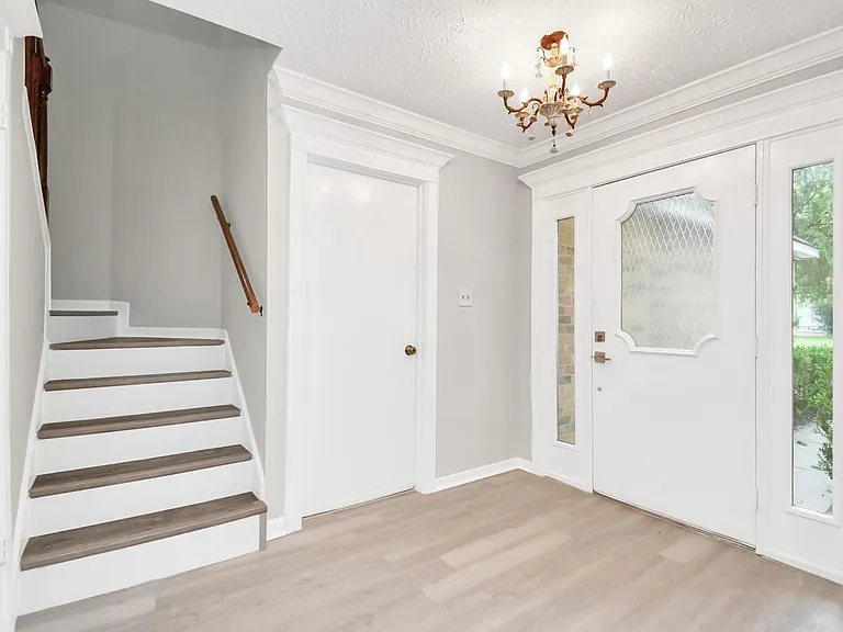 14810 Cypress Ridge Dr — Photo 5