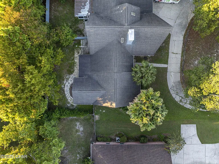 301 Fairway Blvd — Photo 44