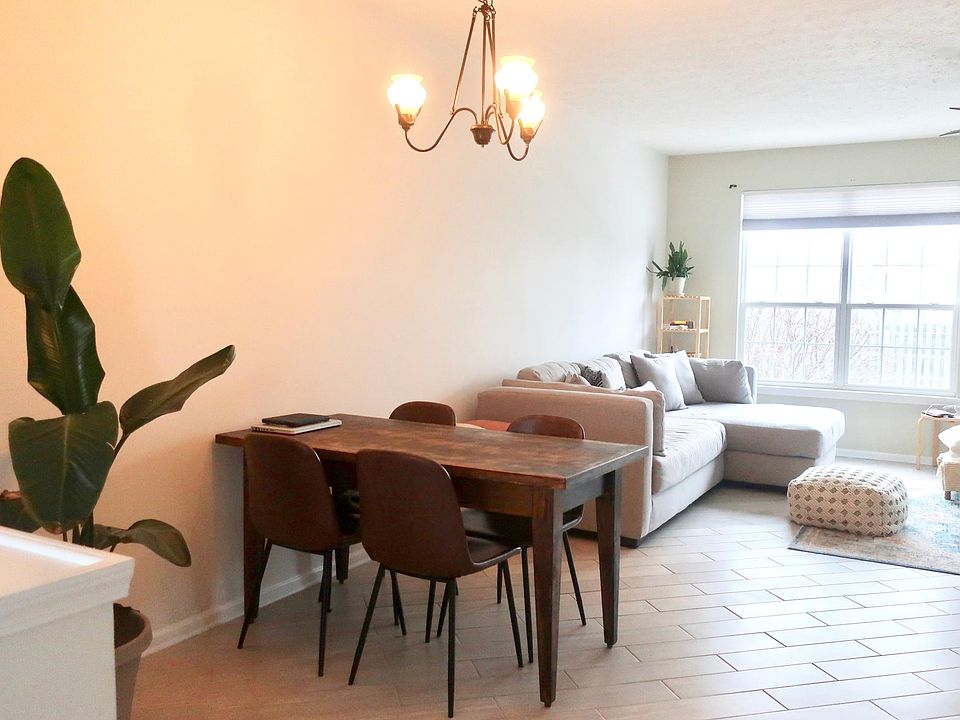 Dining Area/Living Room