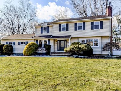 8 Coventry Dr, Freehold, NJ, 07728