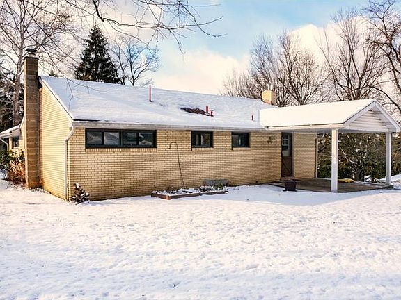 2nd image of 131 Sherwood Dr