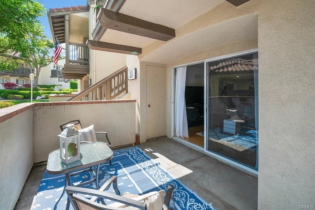 1 bed, 738 sqft, $2,800 — Photo 3