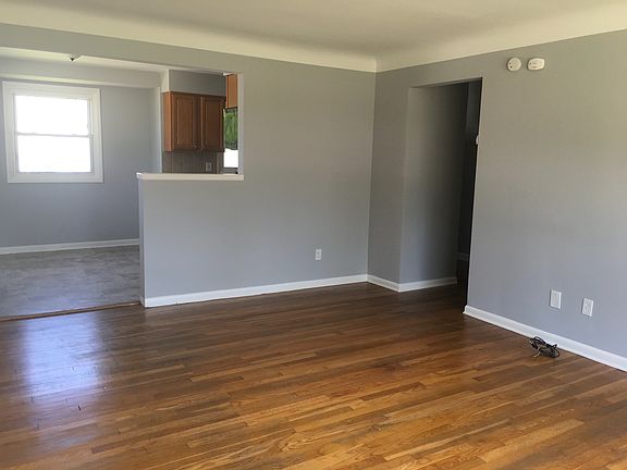 3rd image of 3214 Wales Ave