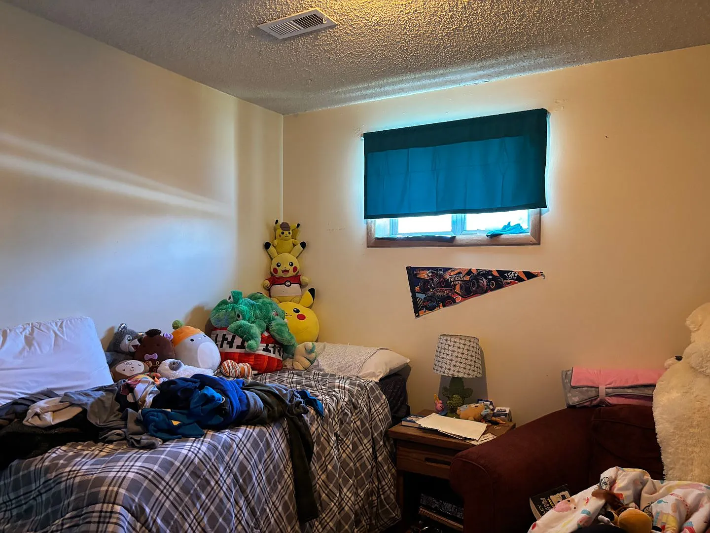Great Property 3 bedroom 2 ba home with 1-2 Horse potential not far from town — Photo 4