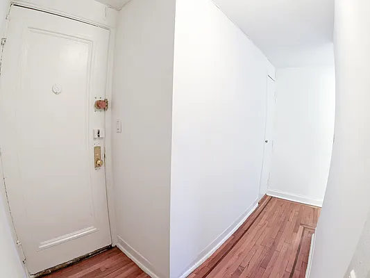 Rented by Urban Real Estate Inc | media 18