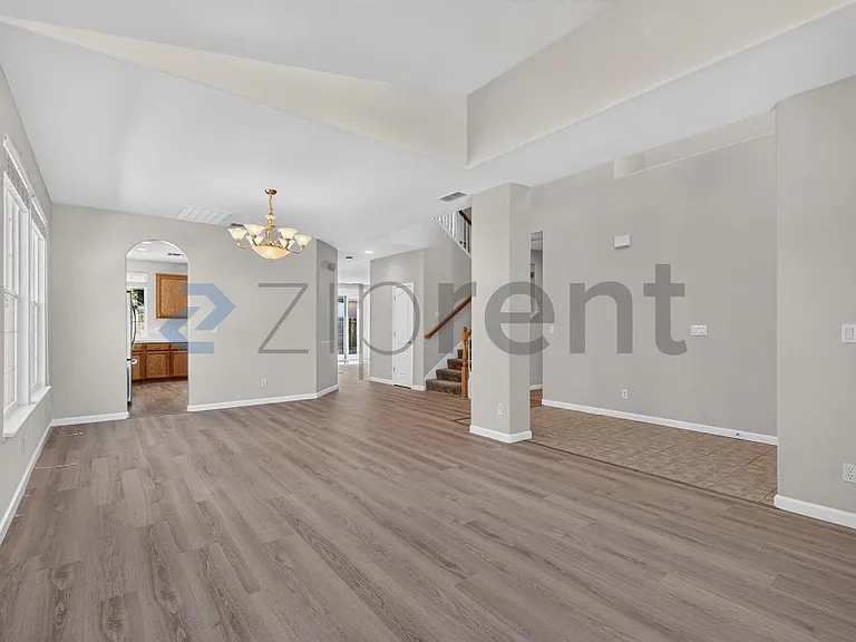 166 Barcelona Dr — Photo 6