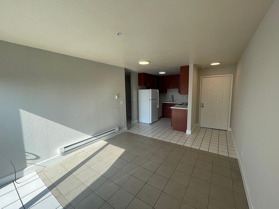 1st image of 29371 Dixon St APT 313