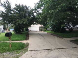330 High St, Hopedale, OH