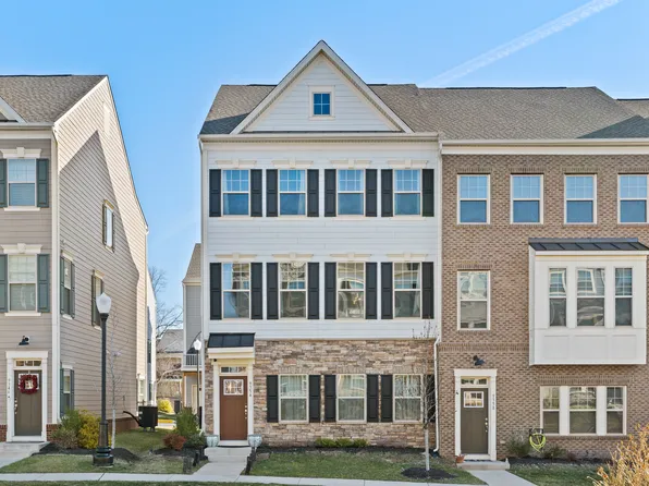 9354 Barnes Loop, Manassas, VA 20110