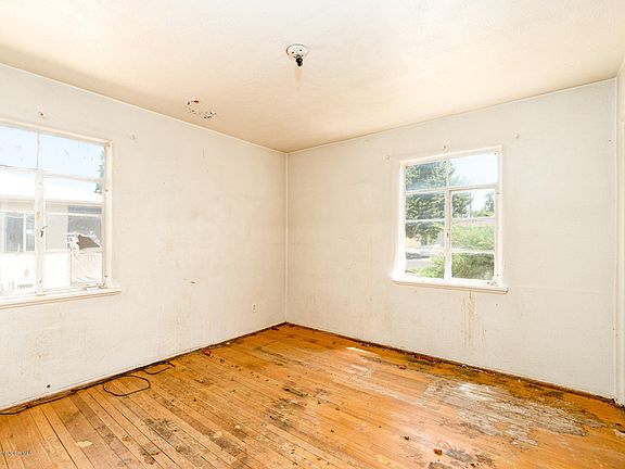 5th image of 1225 Chaco Ave
