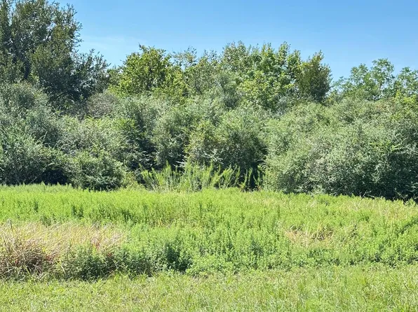 LT One #24, Rock Island, TX 77470