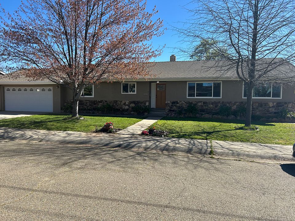 1st image of 179 Herrington Dr