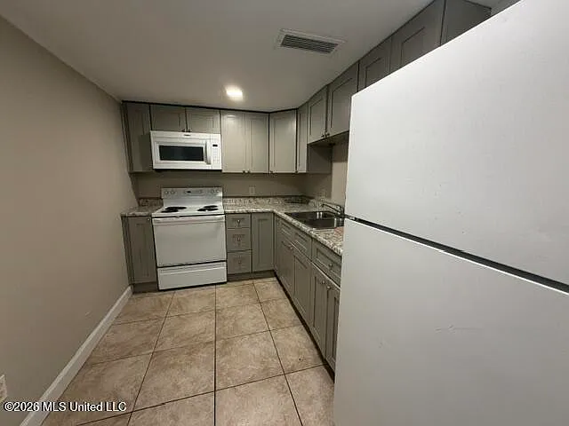 3407 53rd Ave #4 — Photo 4