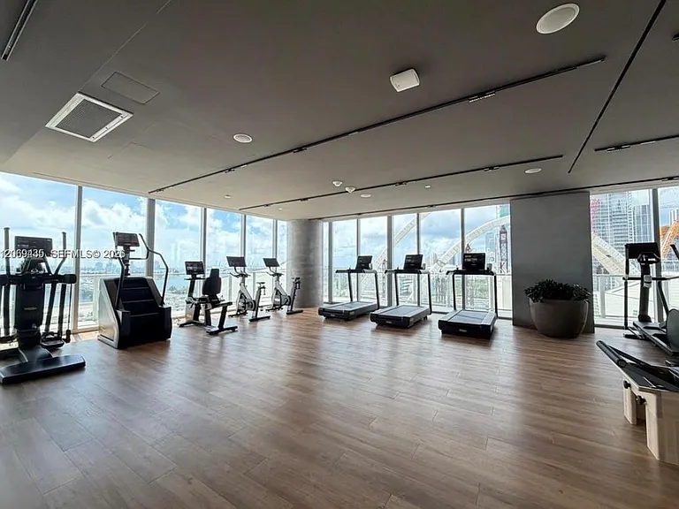 1400 Biscayne Blvd #702 — Photo 31