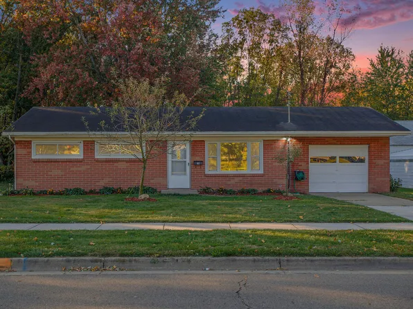 19 E Liberty St, Quincy, MI 49082