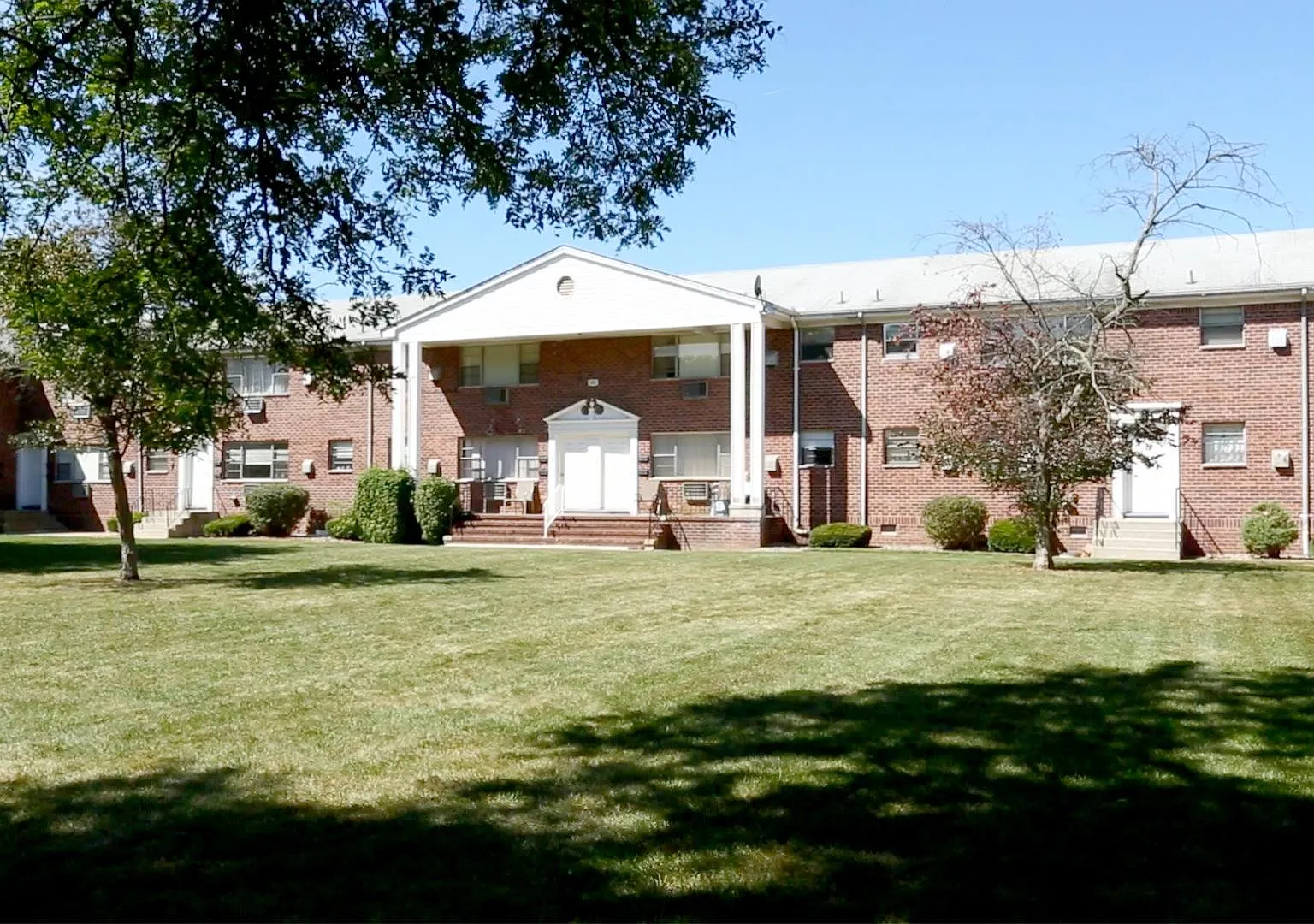 Lexington Village — Photo 2