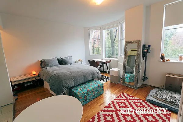 Rented by JM Preston Properties LLC | media 7