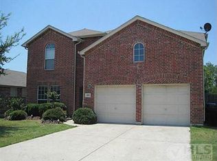 1229 Golden Eagle Ct, Aubrey, TX 76227