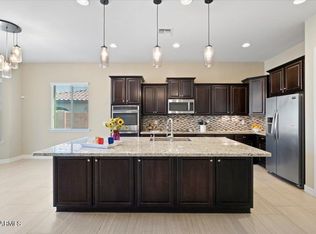 8066 W Redbird Rd, Peoria, AZ 85383