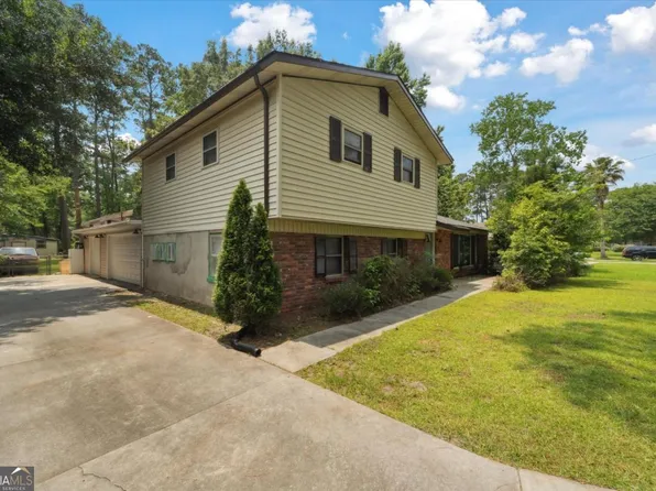 67 Lynn Ave, Garden City, GA 31408