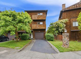 835 Liberty St, Petaluma, CA 94952