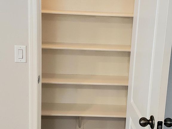 5th image of 1649 E Kelsi Ave