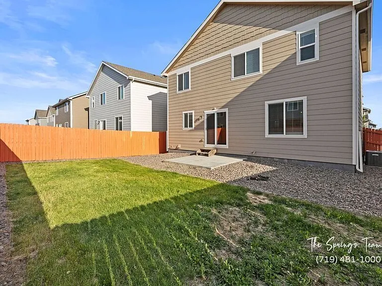 10898 Rowley Dr — Photo 36