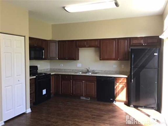 5th image of 2620 River Bend Ln