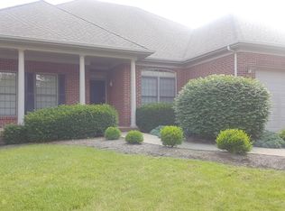 3233 Ridgecane Rd, Lexington, KY 40513