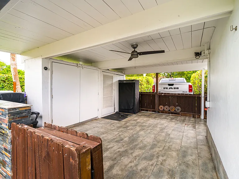 598 NW 14th Ave — Photo 24