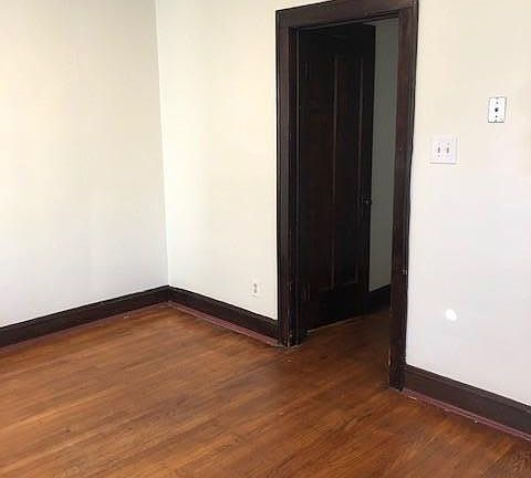 2nd image of 1032 Beloit Ave #1N