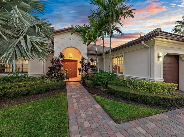 108 Casa Circle, Jupiter, FL 33458