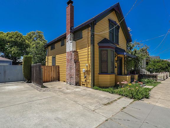 5th image of 65 Wilson Ave