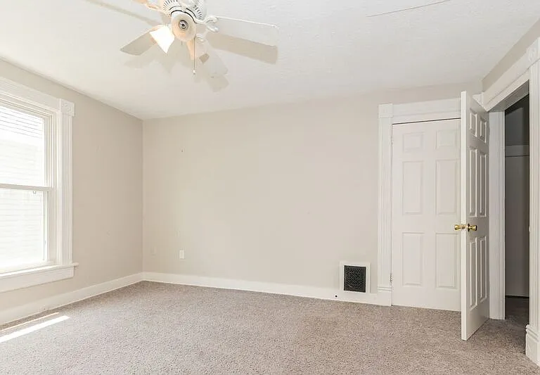 105 Rockwood Ave — Photo 9