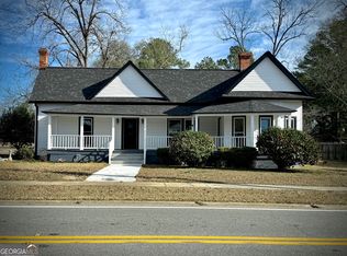 106 N Line St, Dexter, GA 31019