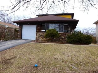 534 Princeton Dr, Bolingbrook, IL