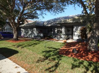 3111 Peachtree Cir, Davie, FL 33328