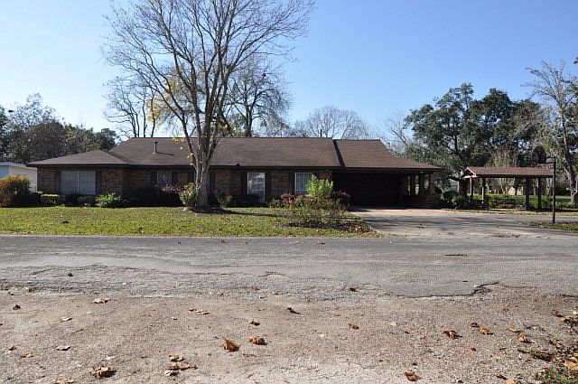 1st image of 126 N Ringgold St