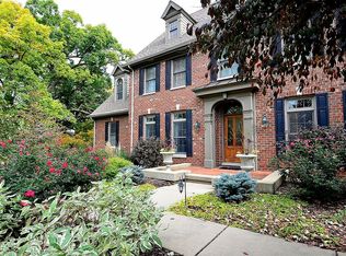 40W740 Timbergate Ln, St Charles, IL 60175