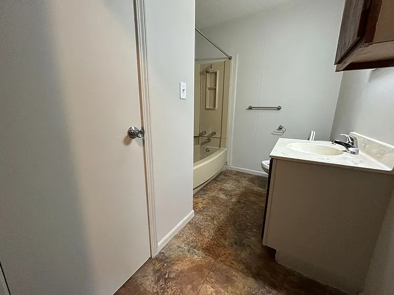 Brookside Apartments — Photo 12