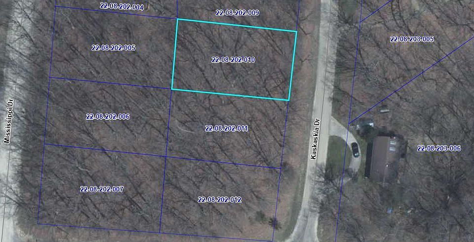 2nd image of 703 Kaskaskia Dr