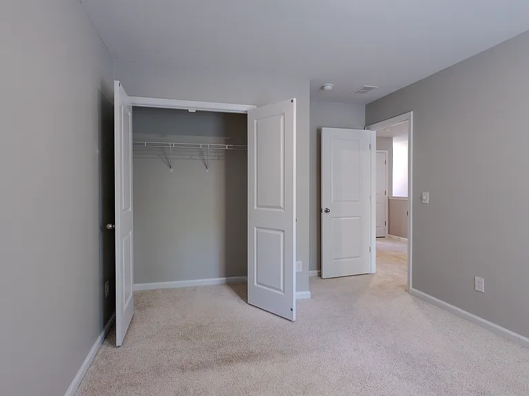 236 Spencer Cir — Photo 22