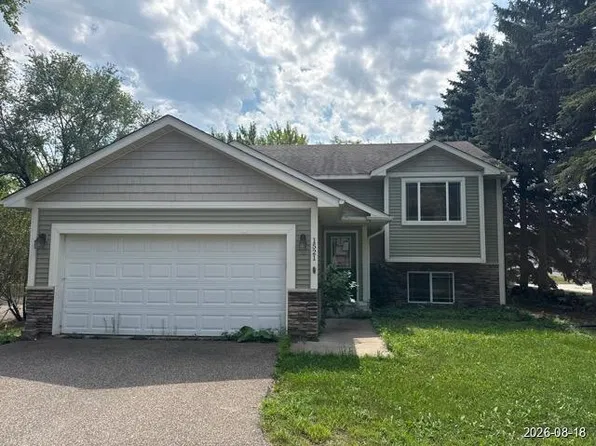 1521 Hydram Ave N, Oakdale, MN 55128