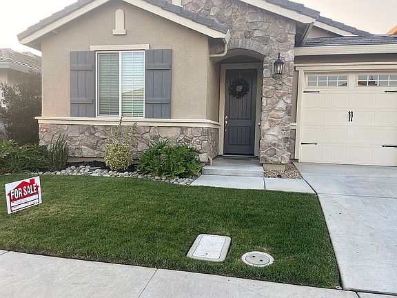 2nd image of 1857 Larkspur Ln